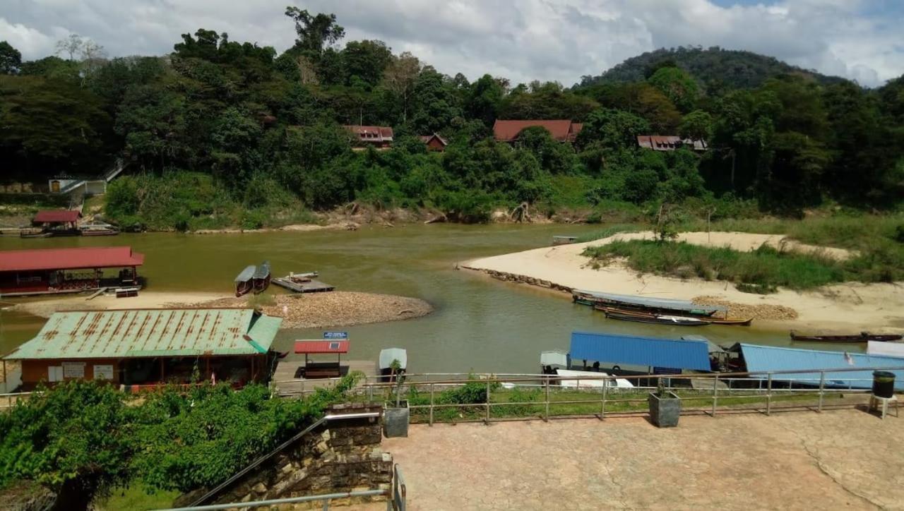 Julies Hostel Taman Negara Kuala Tahan Exterior foto